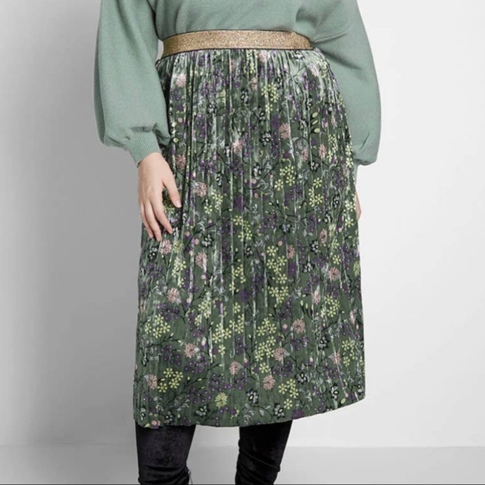 ModCloth Velvet Pleated Floral Midi Skirt Sz XL